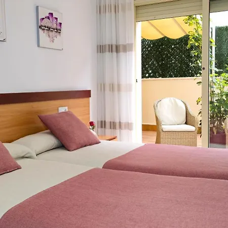 Nexthome Terrace & Boulevard Center דירה