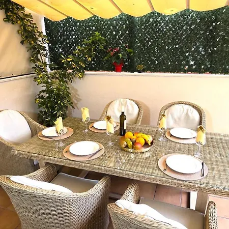 Nexthome Terrace & Boulevard Center Apartment *